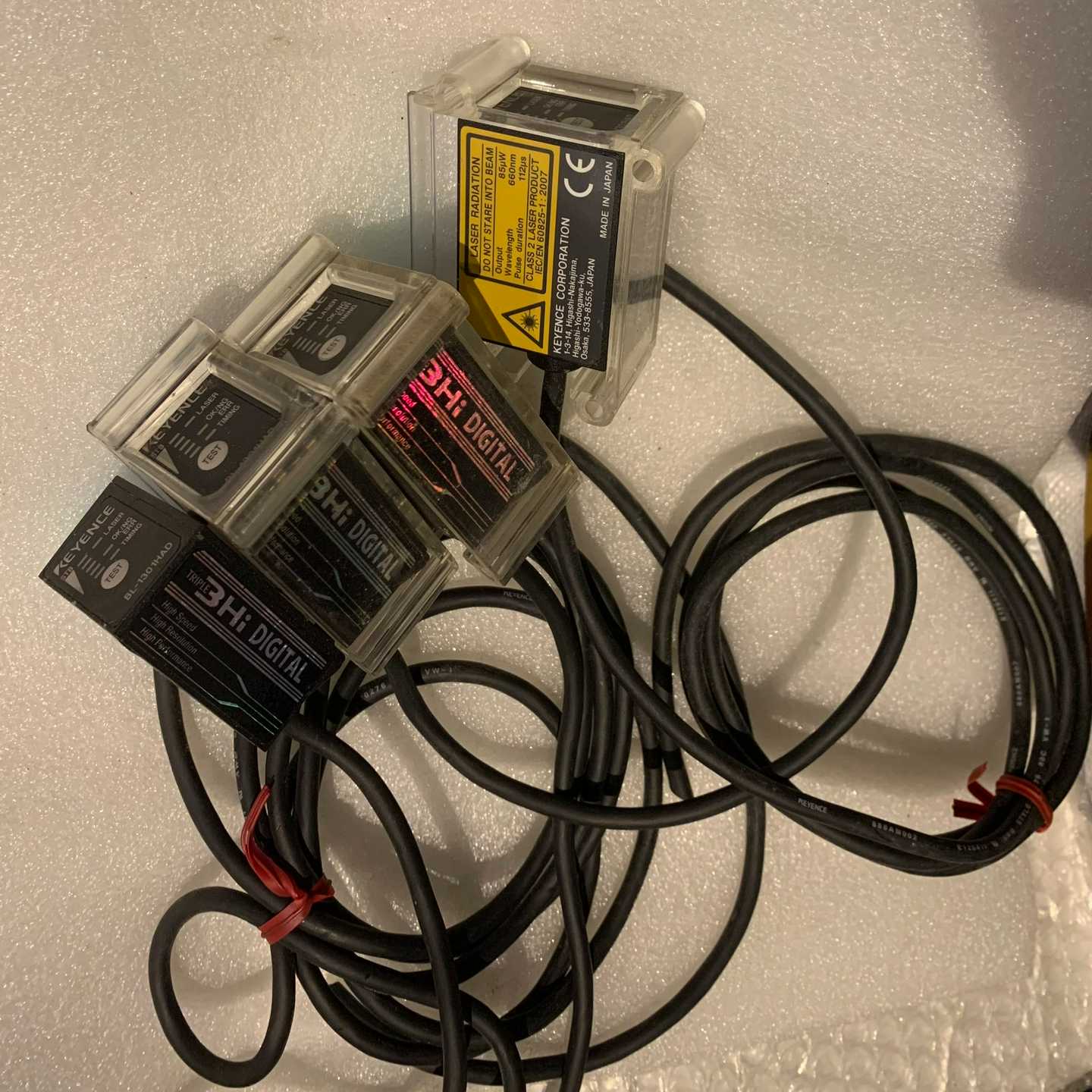 拆机基恩士读码器BL-1301HAD，图中四个，线都剪了，二一议价