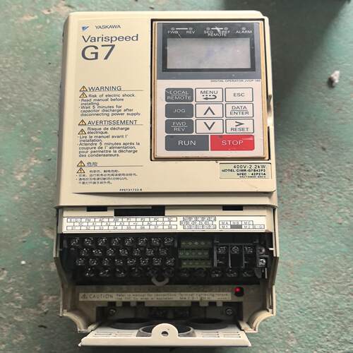 安川变频器CIMR-G7B42P22.2KW380询价