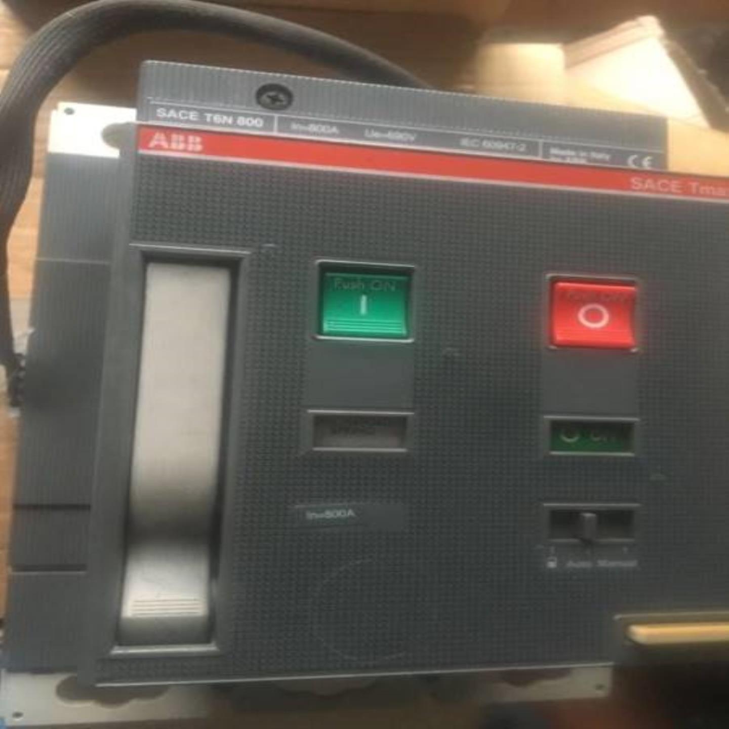 配件ABB塑壳断路器T6系列630-800A电动操作机构 控制电压220V议价