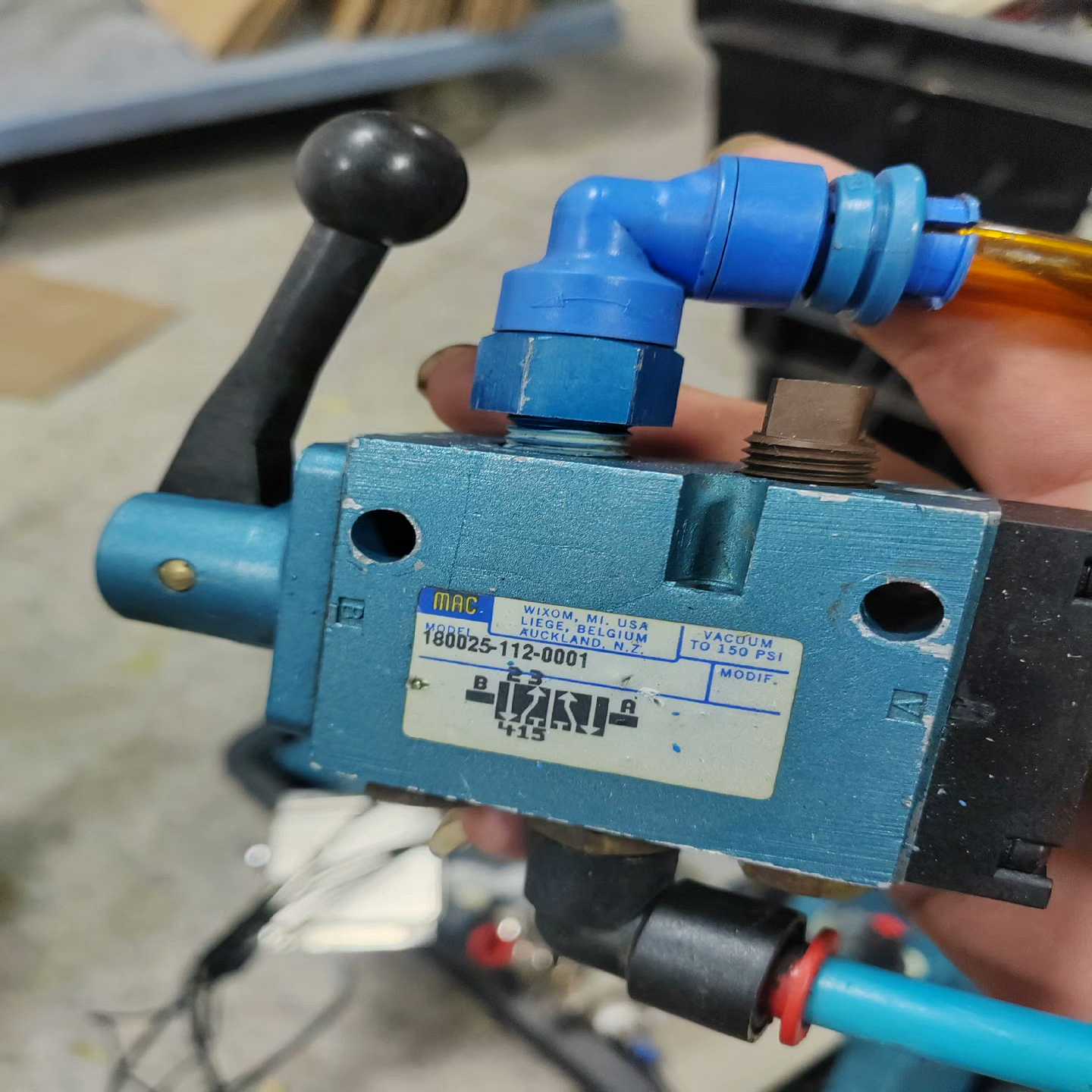 EMF2133IB2133IBE82ZBC伦茨模块功能询价