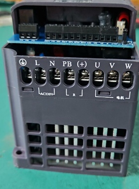 询价-誉强变频器0.75KWYQ3000S720P7G成色如