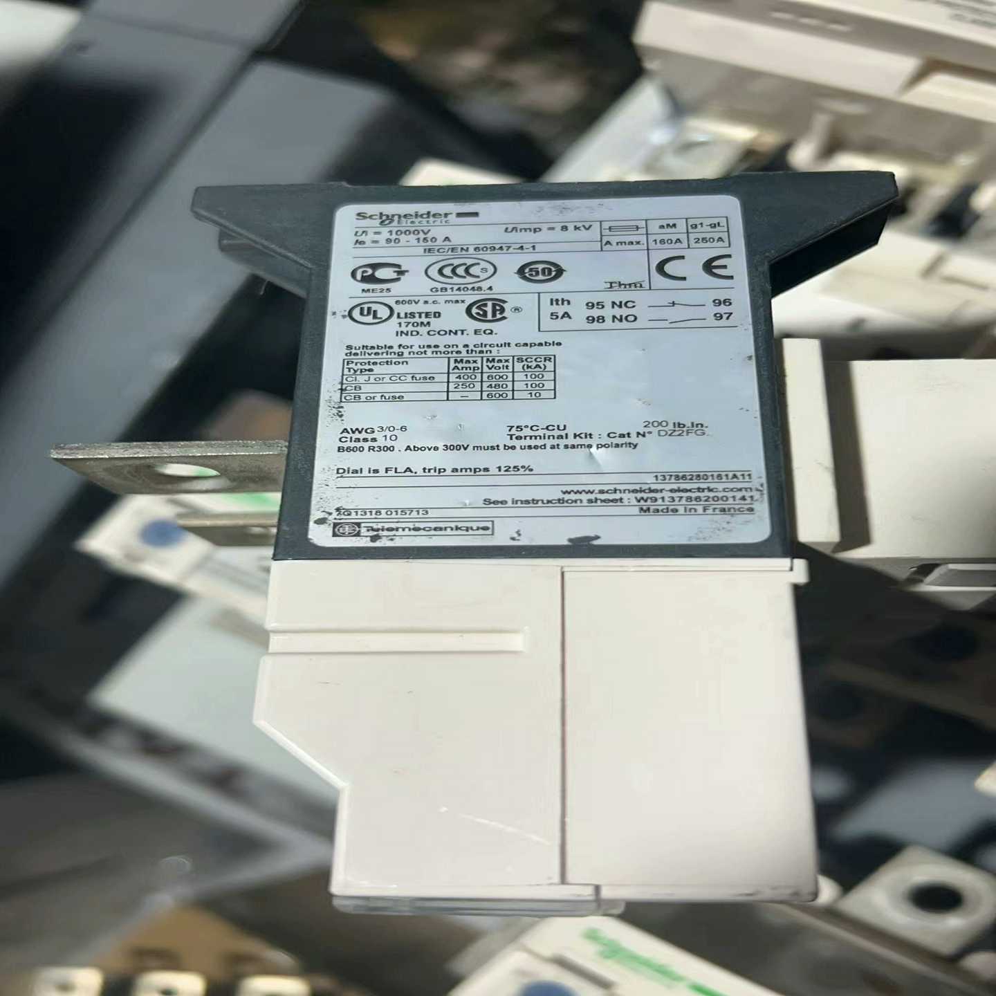 议价施耐德电子过载继电器LR9F5369，数量3个