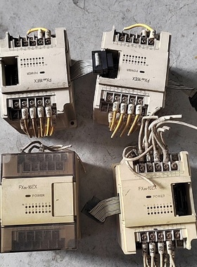 三凌，FX0N-16EX，，，外壳有灰尘。【议价】