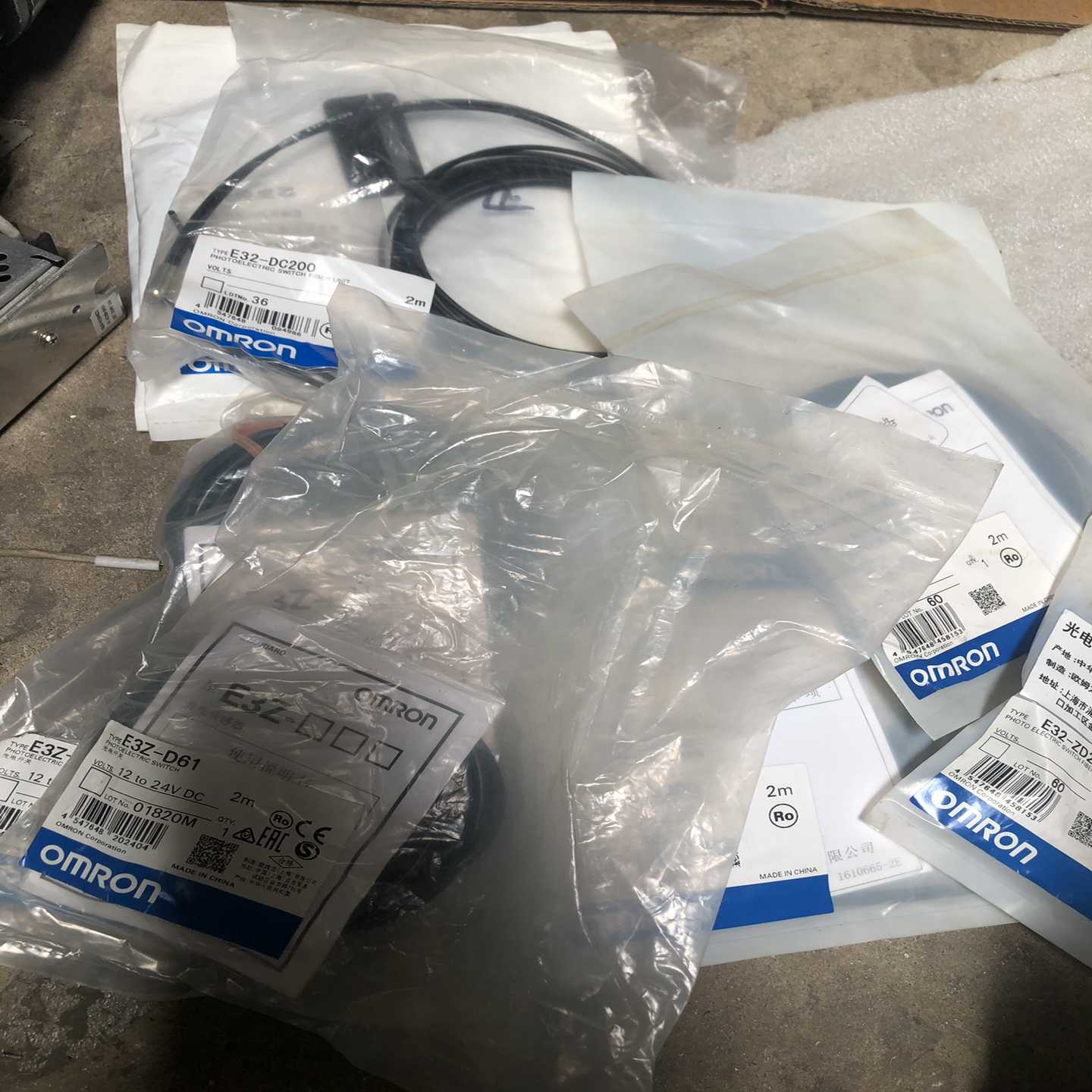 欧姆龙光电传感器，全新带包装袋，-议价