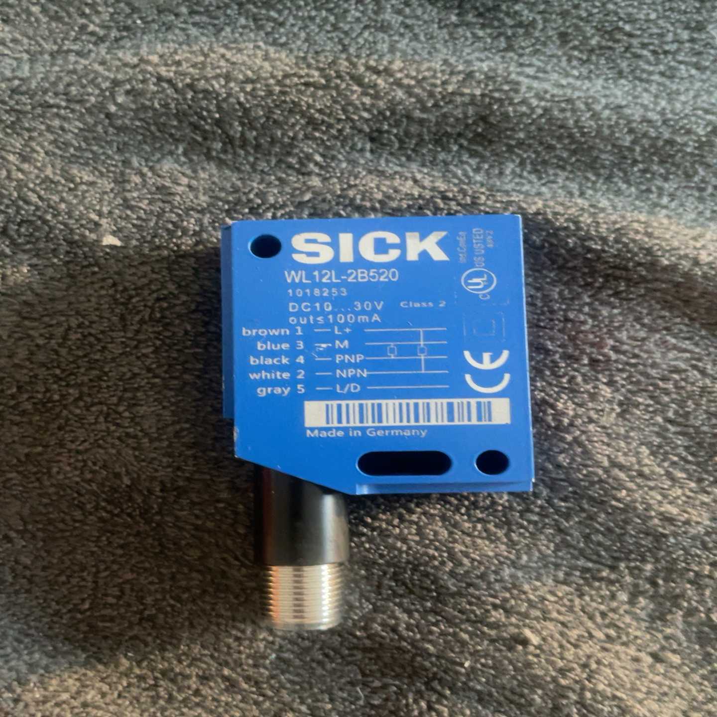 德国西克WL12L-2B520光电传感器10询价