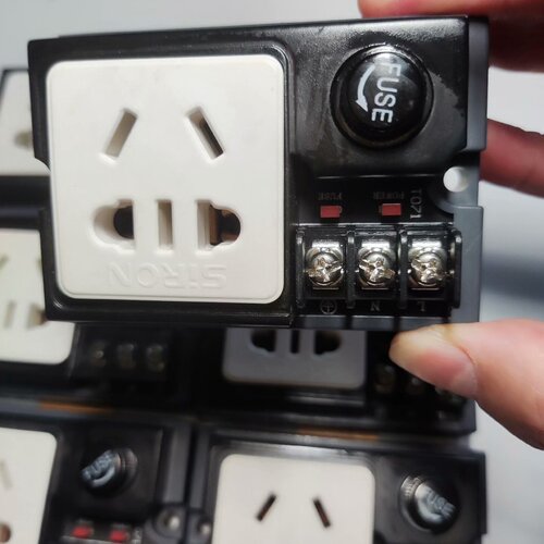 询-控制器胜蓝SIRON端子台T071AC220V5孔