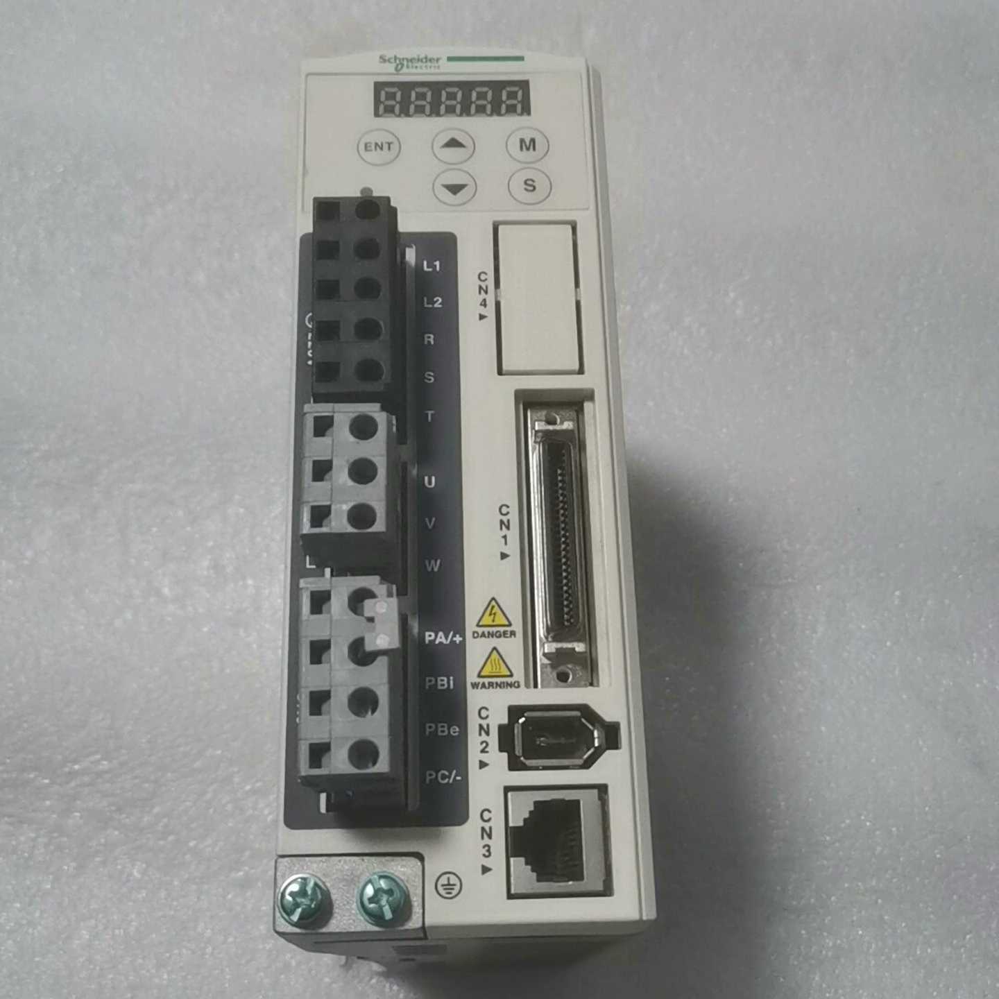 #施耐德LXM23DU01M3X,100W施耐德伺服驱动器--议价商品