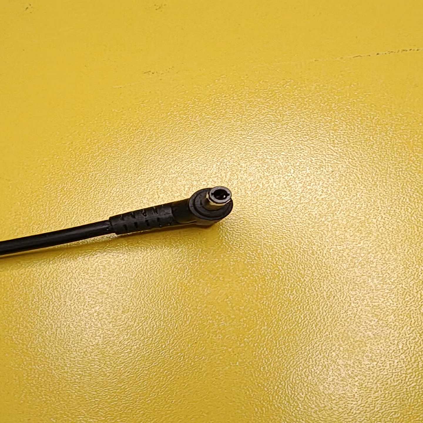 ONEDA19.5V/150W电源适配器。型号oneda1询价
