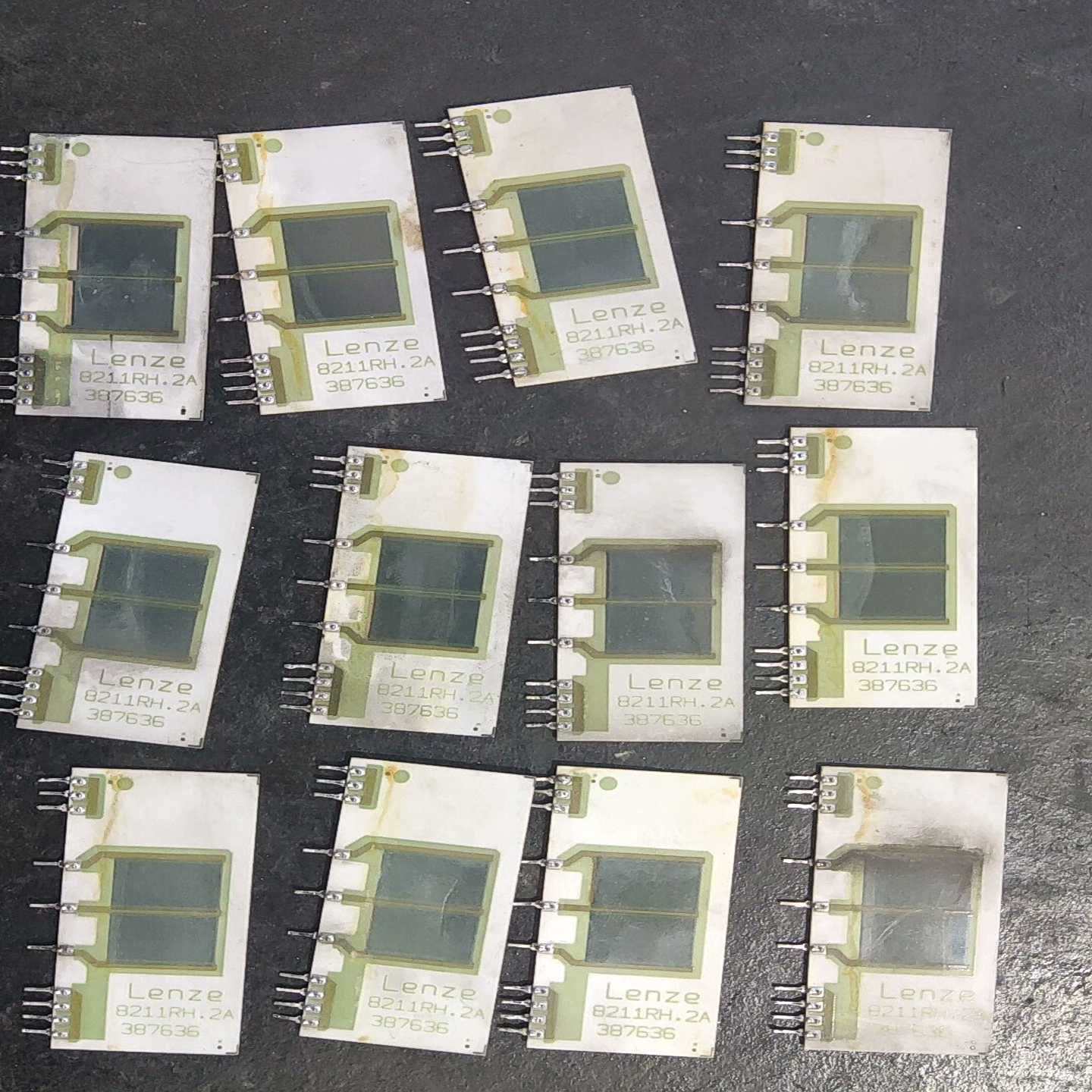 8211RH.2A，伦茨变频器厚膜电阻，型号:8211RH
