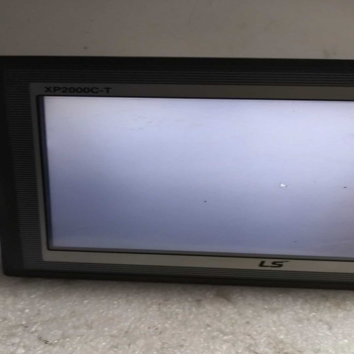 议价LS产电触摸屏XP2000C—T实图拍句好句邮现货/维修