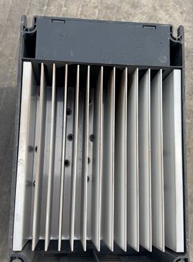 议价汇川变频器3.7KW，MD280NT3. 7-BLS，成色如