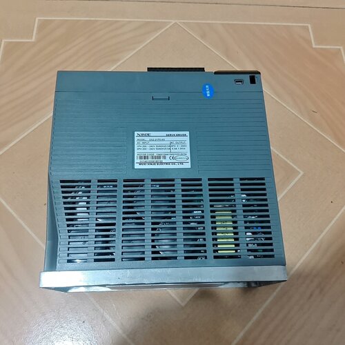 【询价】信捷驱动器DS2-21P5-AS，功能正常，成色为实图