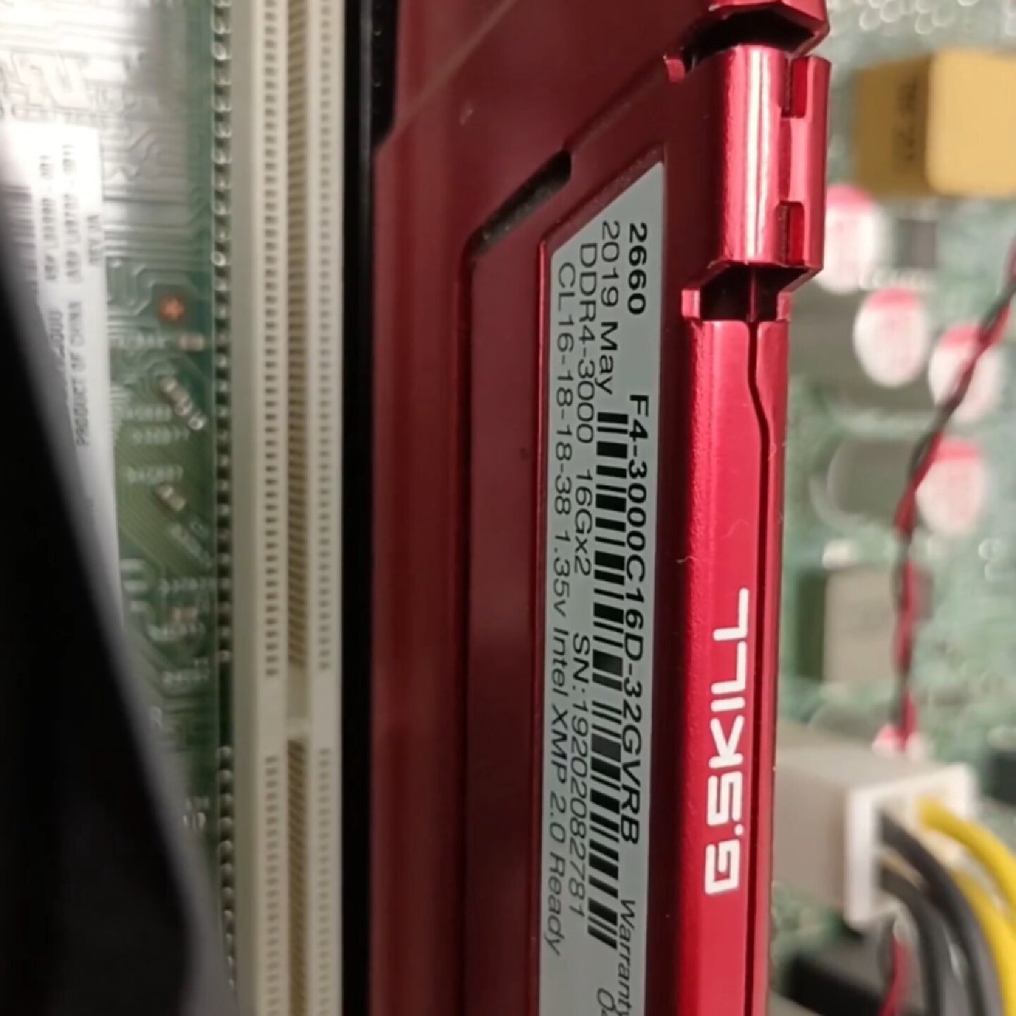 芝奇皇家戟 DDR4 3000 16G（8G2）套装-议价