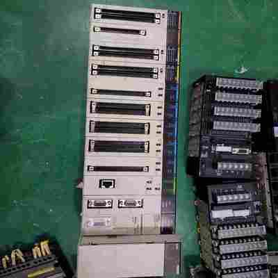 RXM4AB2P7+RXZE2S114M继电器+底座~询价