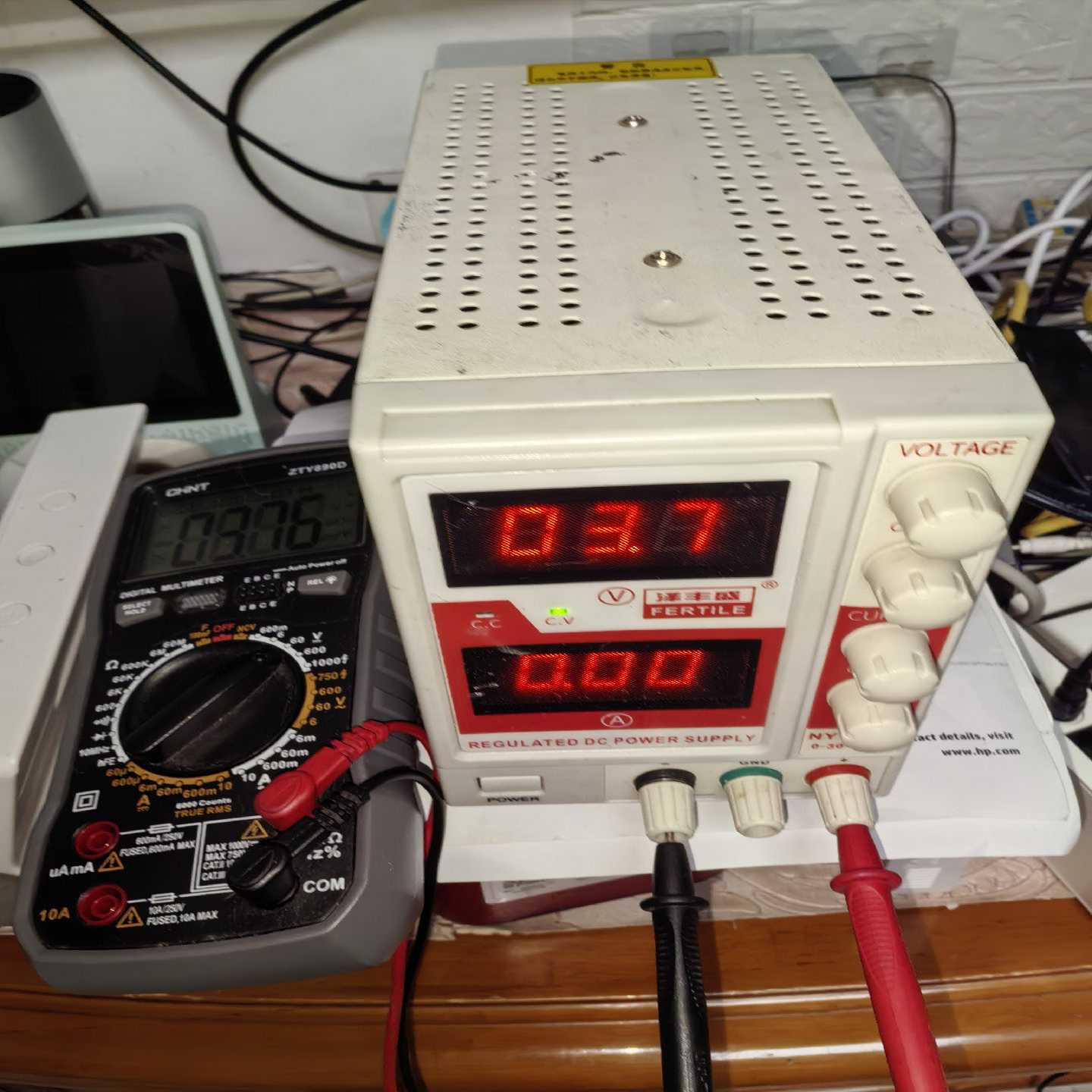 泽丰盛NY1305A0-30V/0-5A直流恒流稳压电源--议价商品