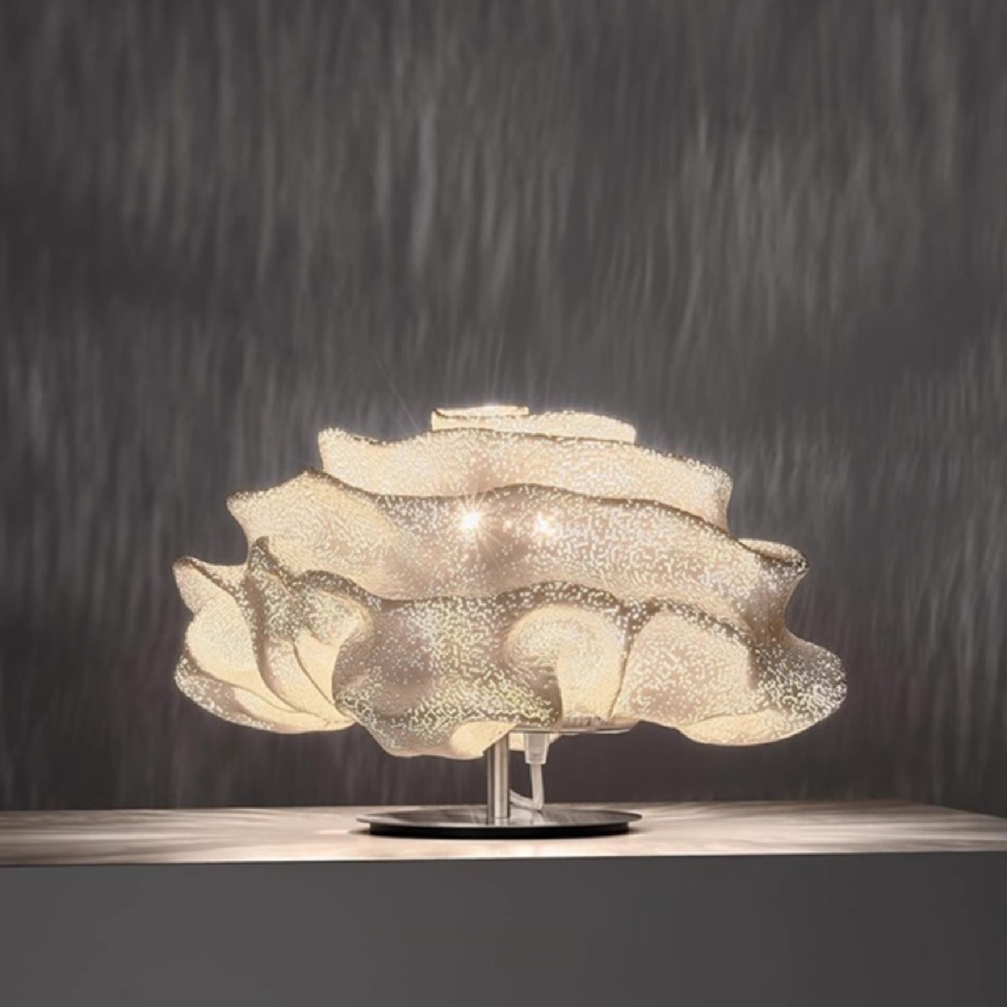 西班牙现代简约客厅设计师风格餐厅灯热卖创意灯具云朵艺术吊灯