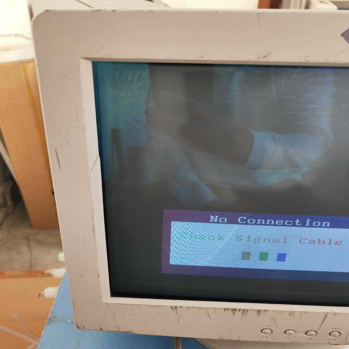 SUN显示器SUNPN17J0纯平CRT17寸显示器-议价