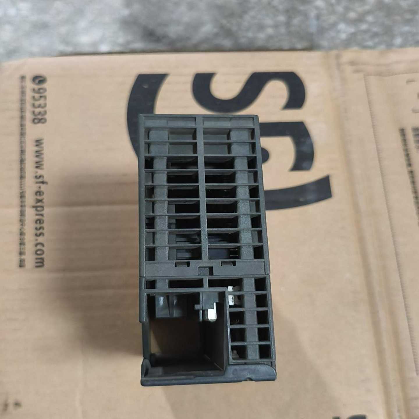 询6es7158-3ad10-0ax0模块，未开