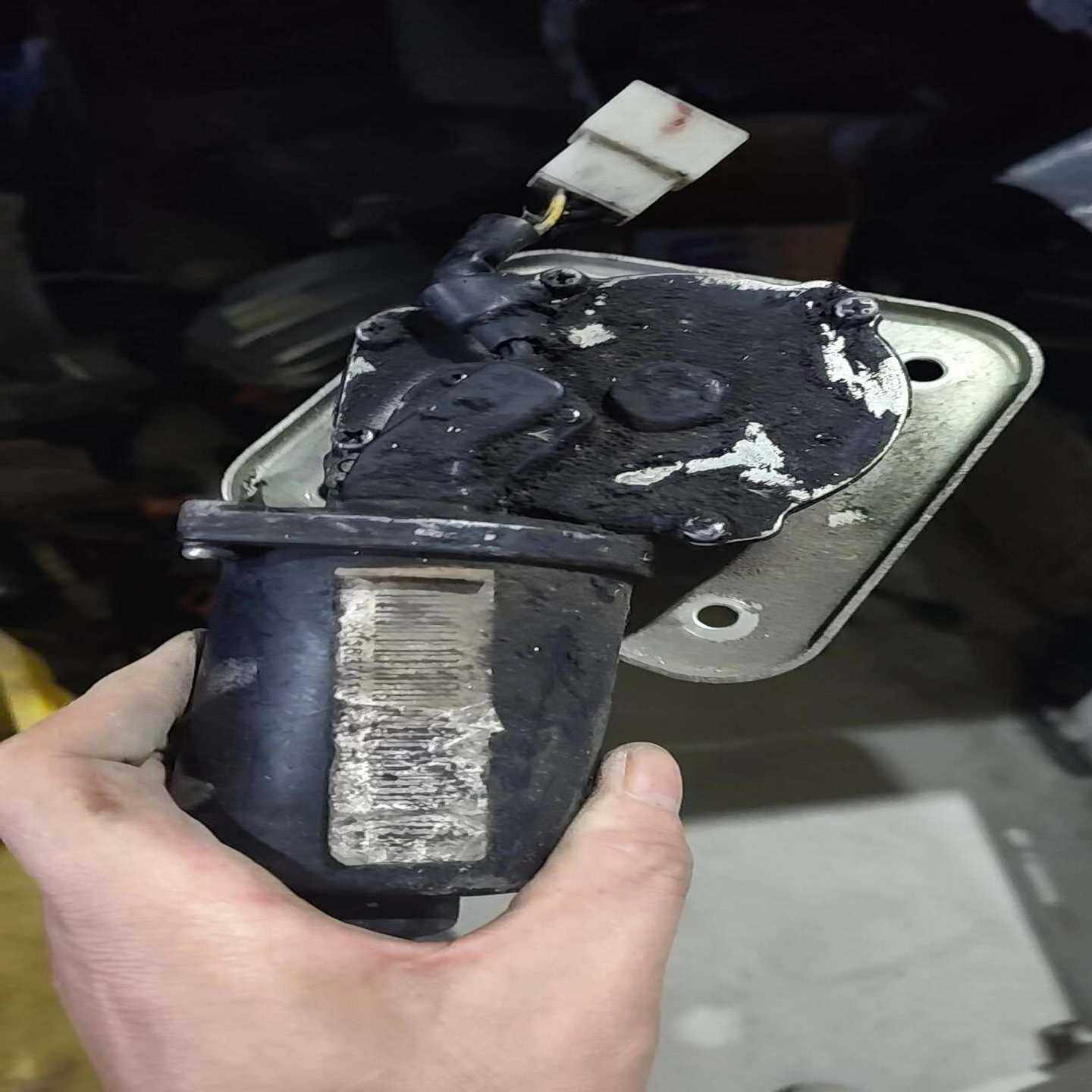 东风小康EC35/EC36原装拆车雨刷电机，型号见图。功能正--议价商