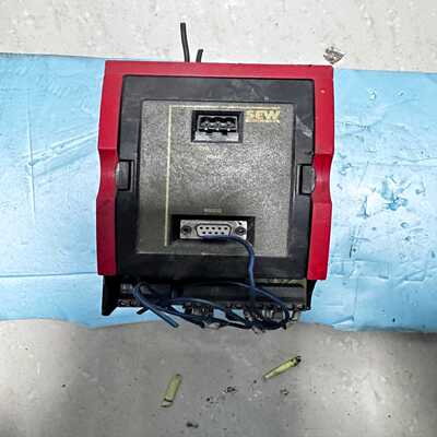 SEW变频器MOVITRAC31C011-503-4-00