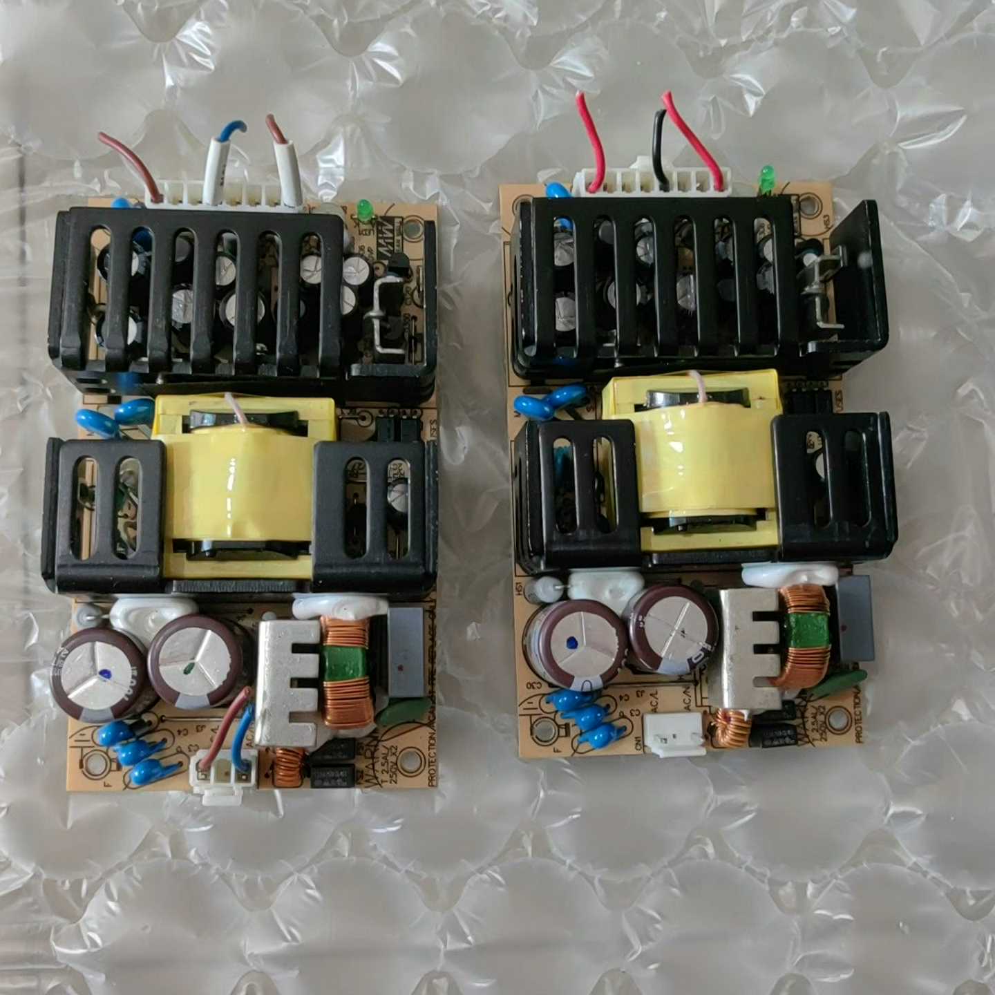 台湾明纬电源RPT-75D电源模块，功能成色很新拍前询价
