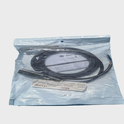 Allen-Bradley440N-G02156MagneticSafetySwitch-New