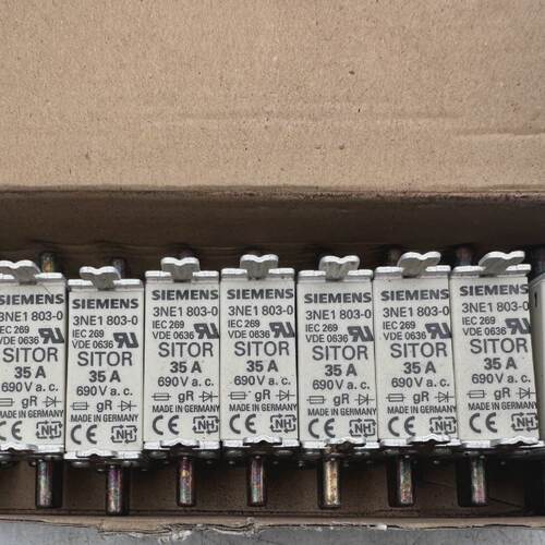 SIEMENS 3NE18030 SITOR 690 VAC SEMICONDUCTOR Fuse Link X9Pc