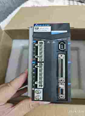 询价伺服驱动LASDA1105GB，220V-1KW带包装配