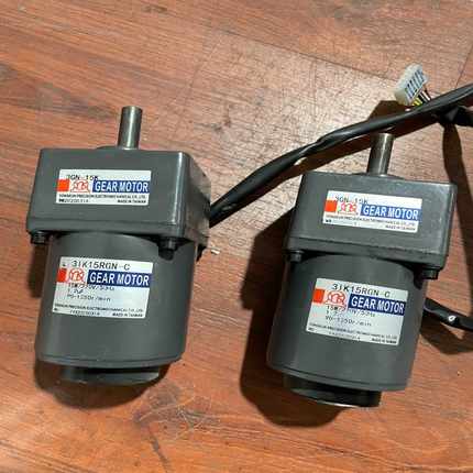 咨询-减速电机15W速比15，单相220V，轴径10，安装位6