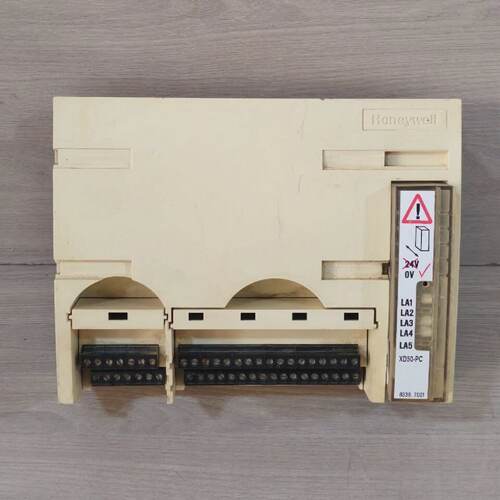 Honeywell XL50 WITH XD50PC PROGRAMMABLE CONTROLLER 24VAC 506