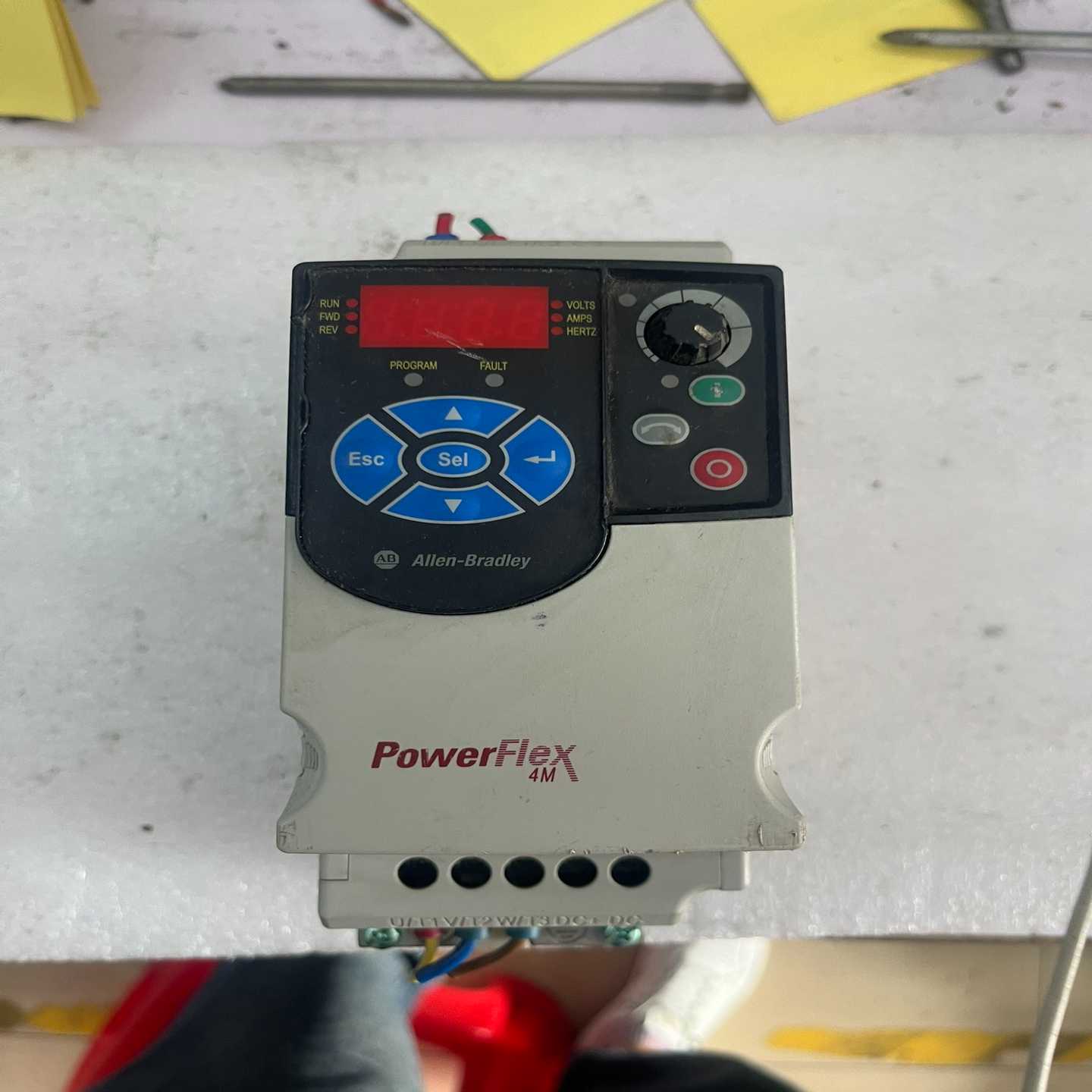 AB变频器22F-D2P5N103，实物，要的联系询价