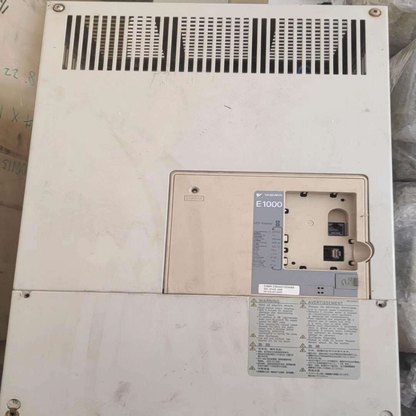 安川变频器E1000系列，型号CIMR-EB4A0165AA--议价商品