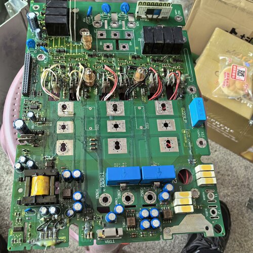 【询价】8223lp伦茨变频器30kw驱动板 修过修过修过 质保