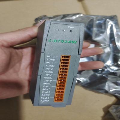泓格plc插槽模块i-87024w，成色新，，300询价