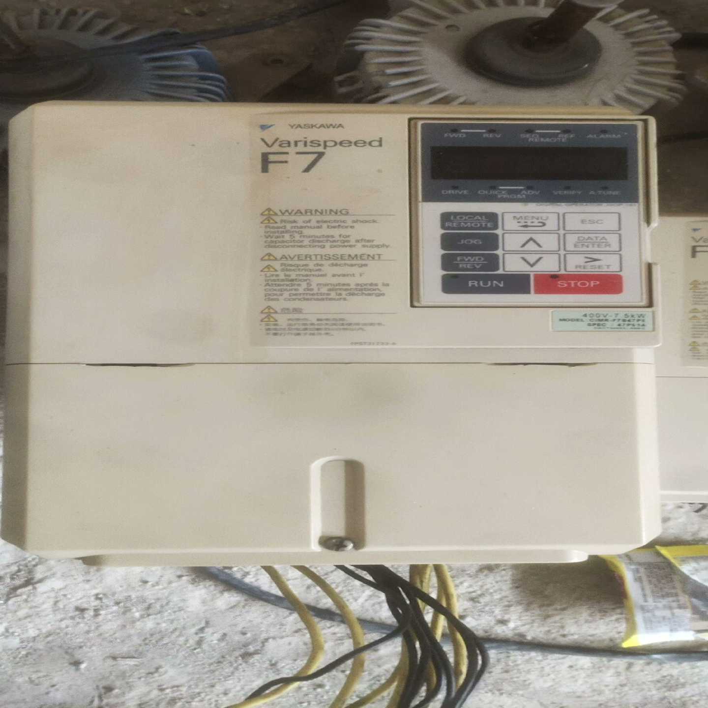 售前询价询价-安川变频器75kwCIMR-F7B47P5安川F7变频