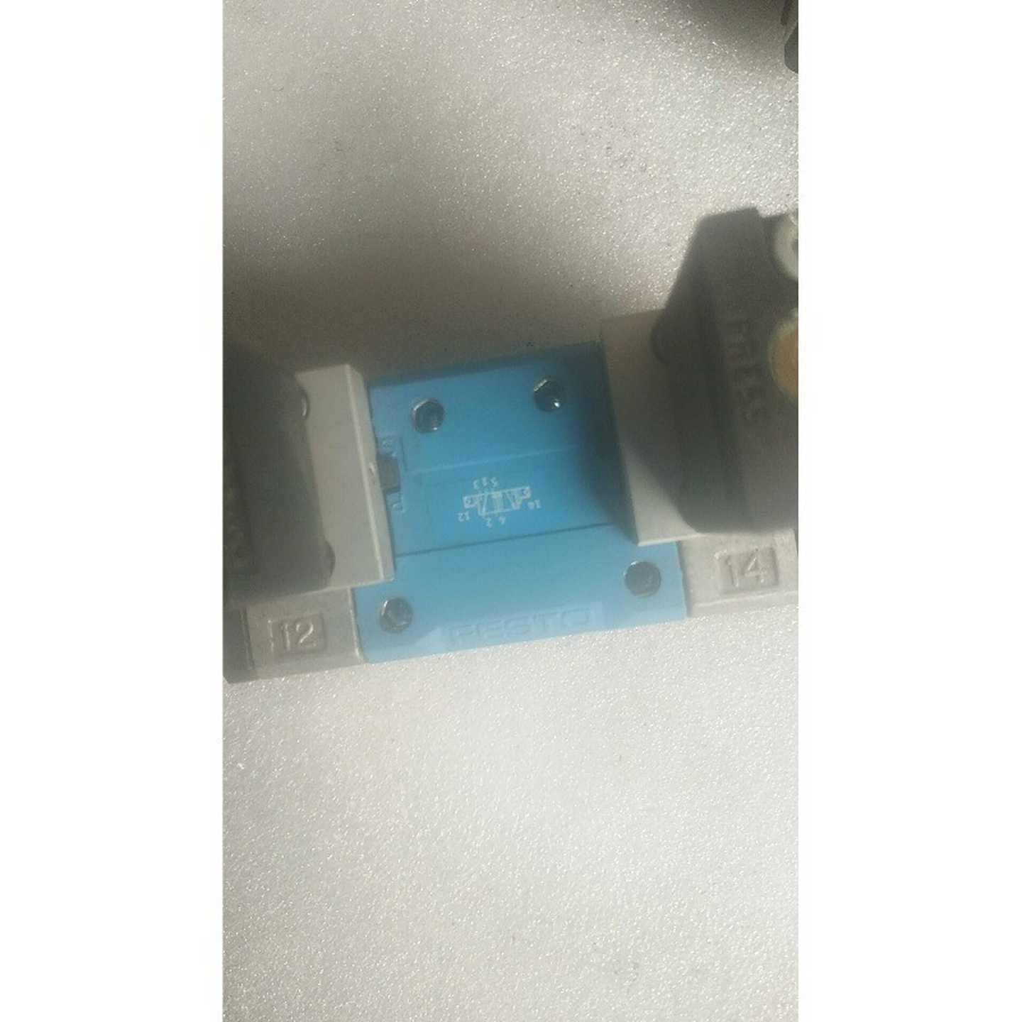 A028*原g装拆机FESTO费斯托43331LMD-5/2-D-1C实物拍摄现货