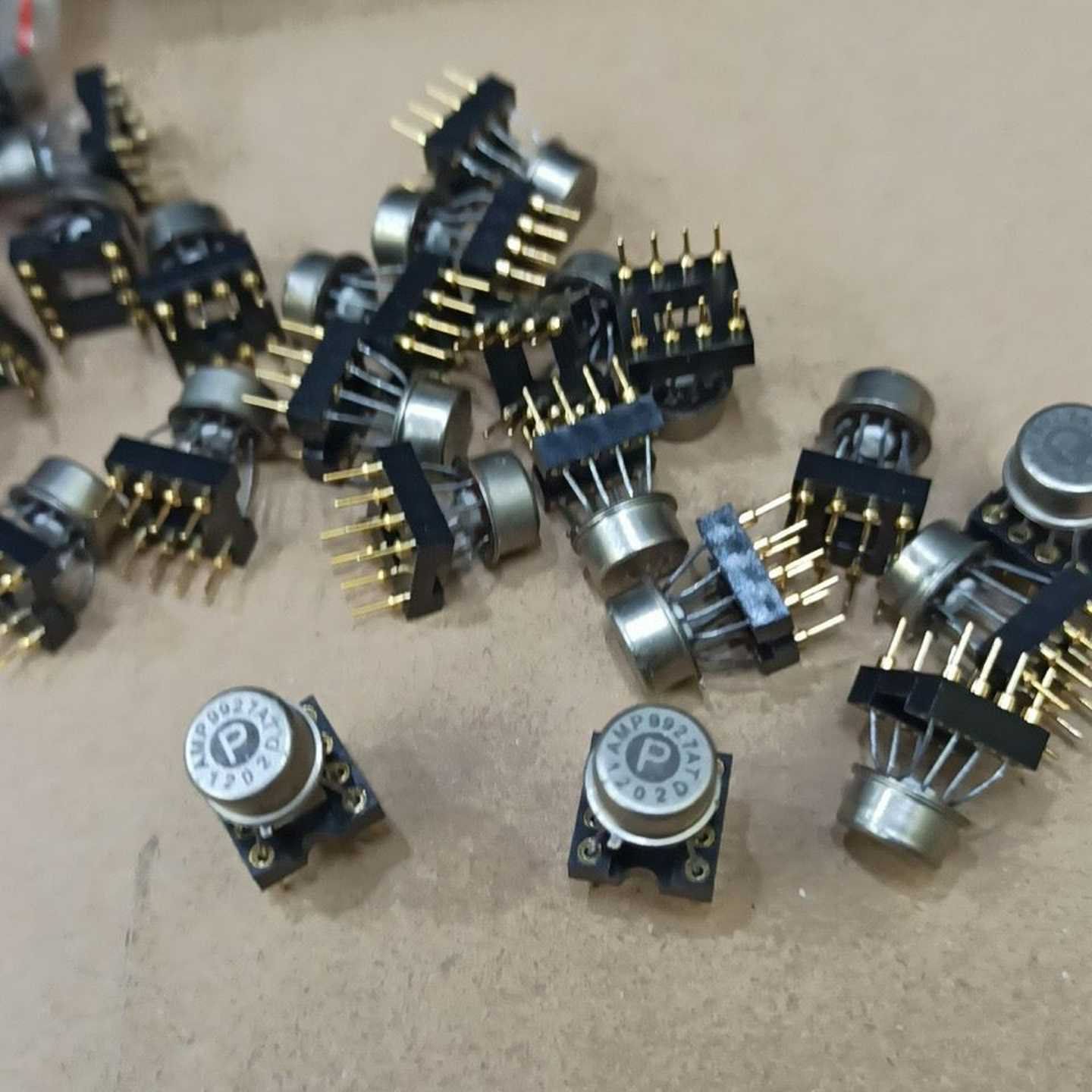 德国 拆AMP9927AT金封单运放 升级OPA62~询价