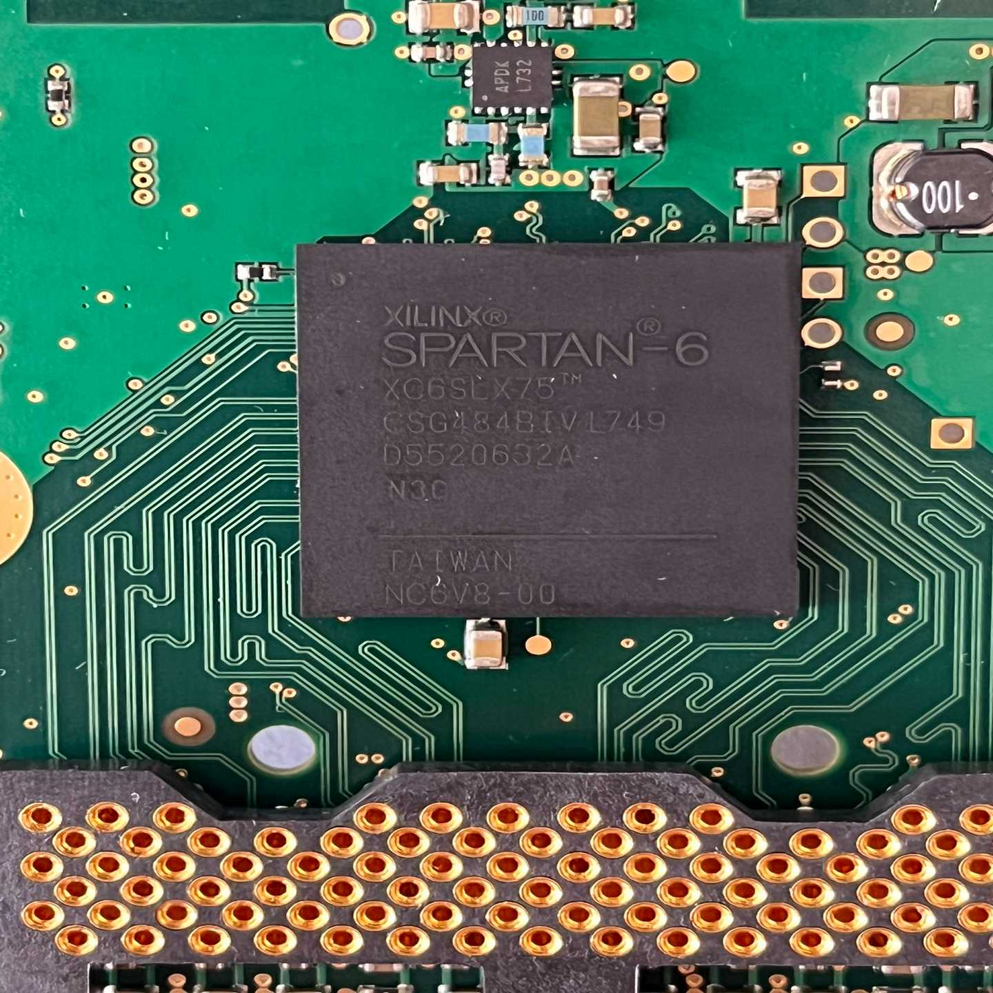 赛灵思 xc6slx75-csg484，xc6slx75cs【鑫鑫商铺】