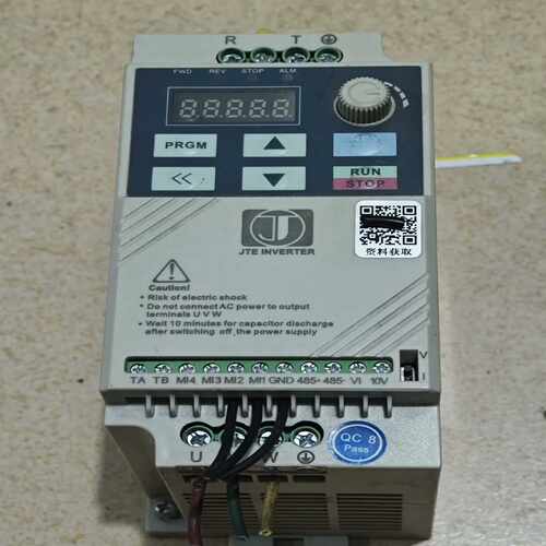 金田变频器0.75KW220V新款。件成色非常漂亮。询价