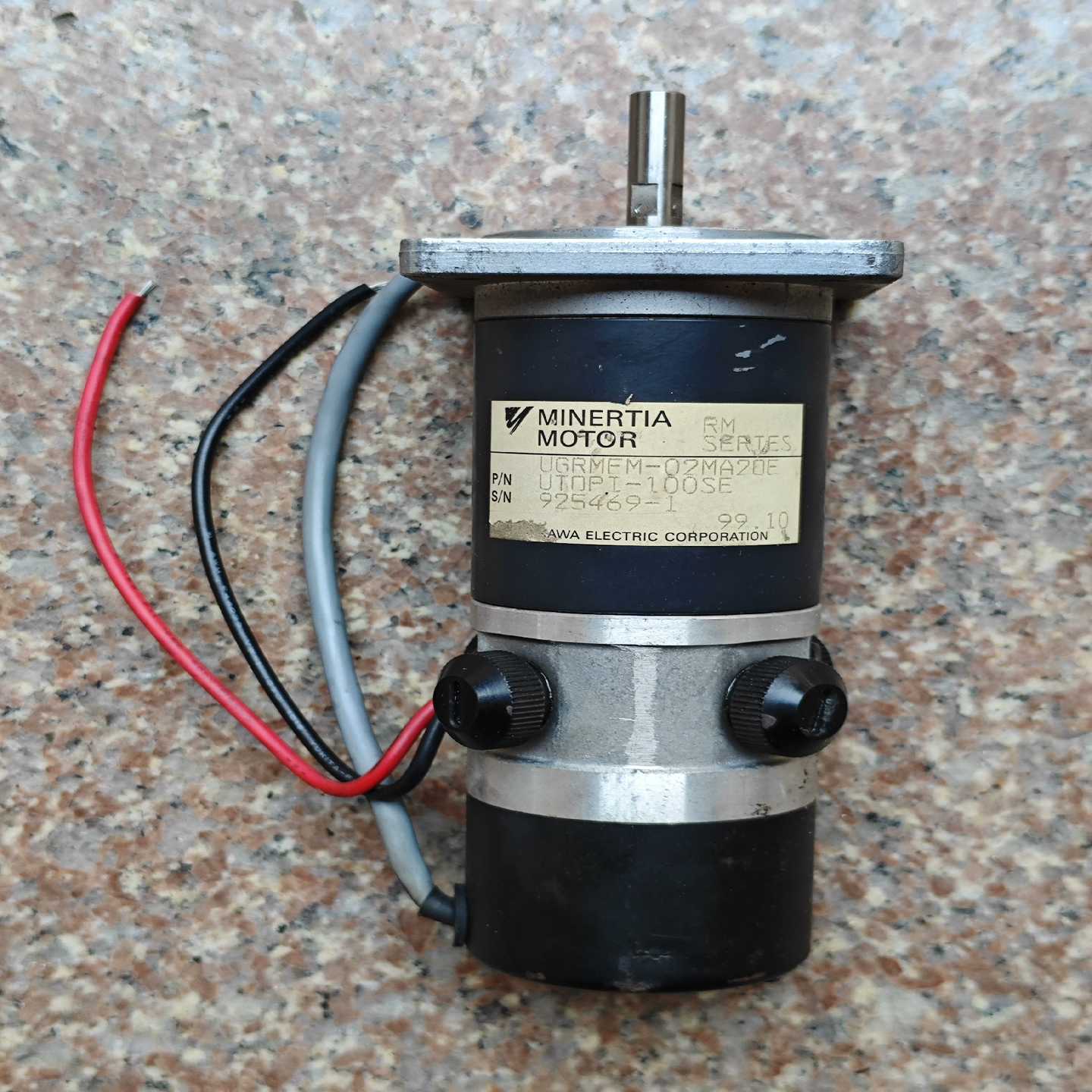 YASKAWA安川伺服电机UGRMEM-02MA20E询价