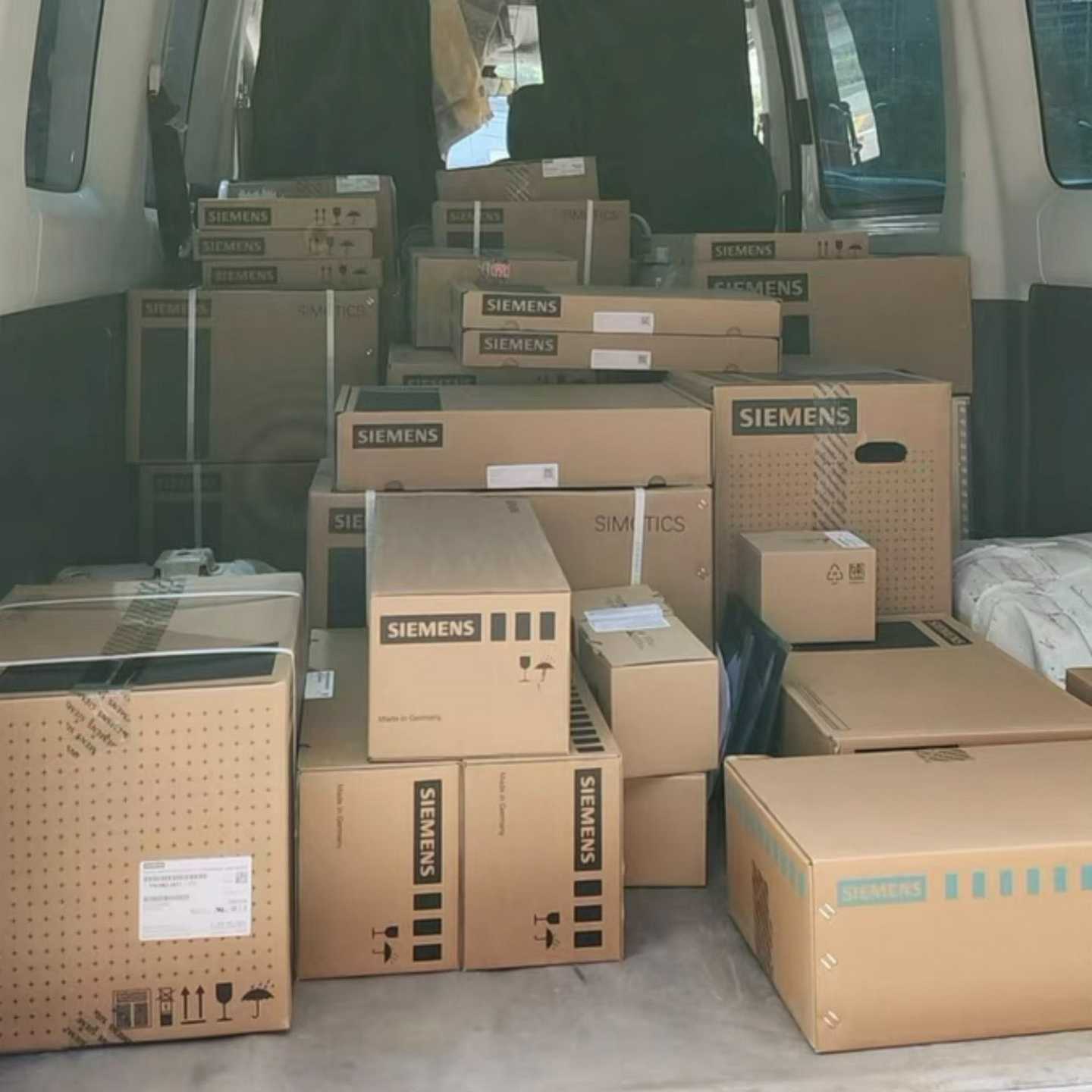 询价6SL3100-1DE22-0AA1全新原装西门子模块现货