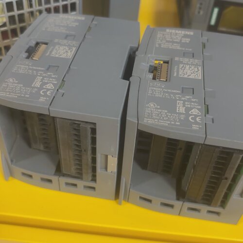 询-6ES72231PL320XB0冲新裸机有灰尘实物图