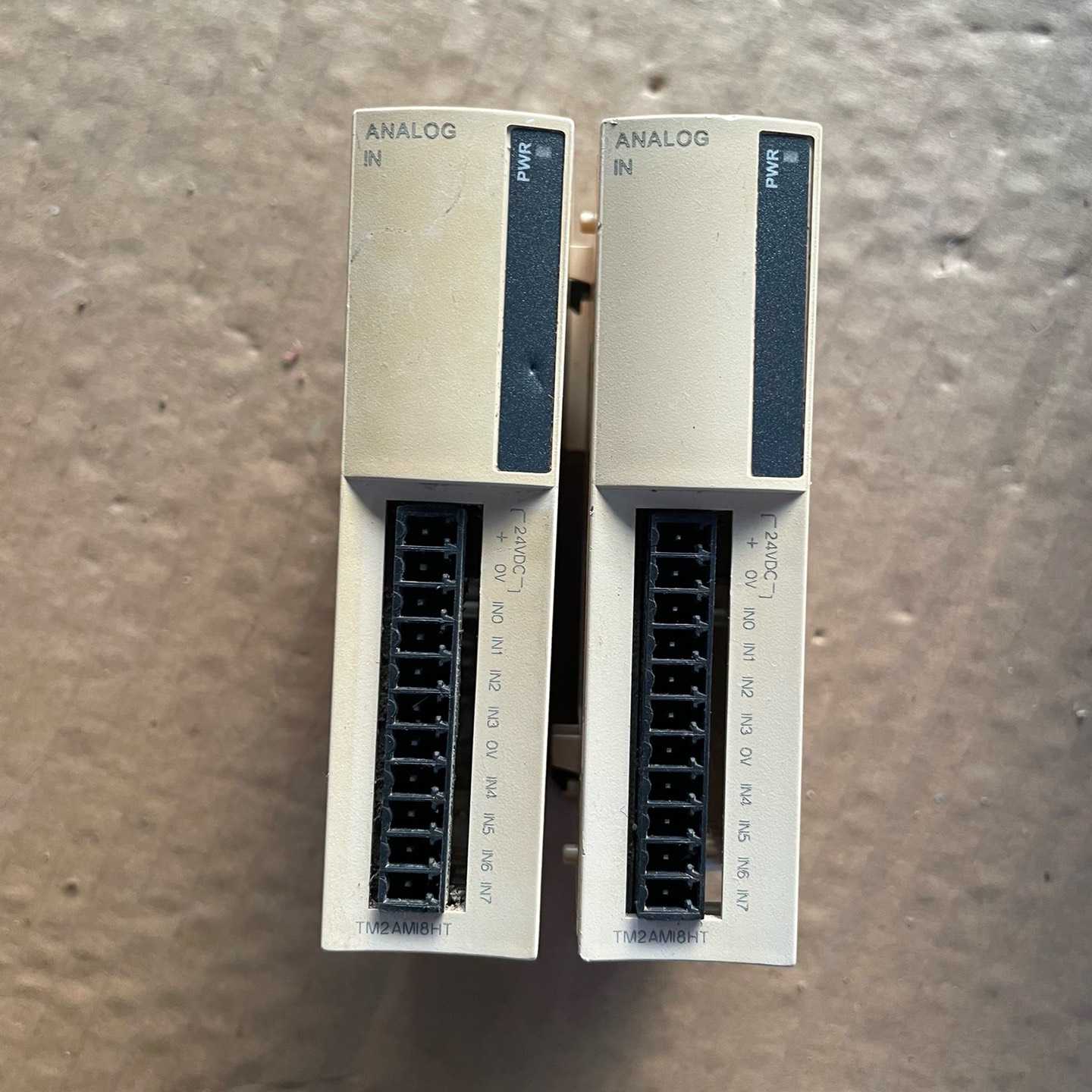 施耐德PLC模块，型号:TM2AMI8HT。正常使用--议价商品