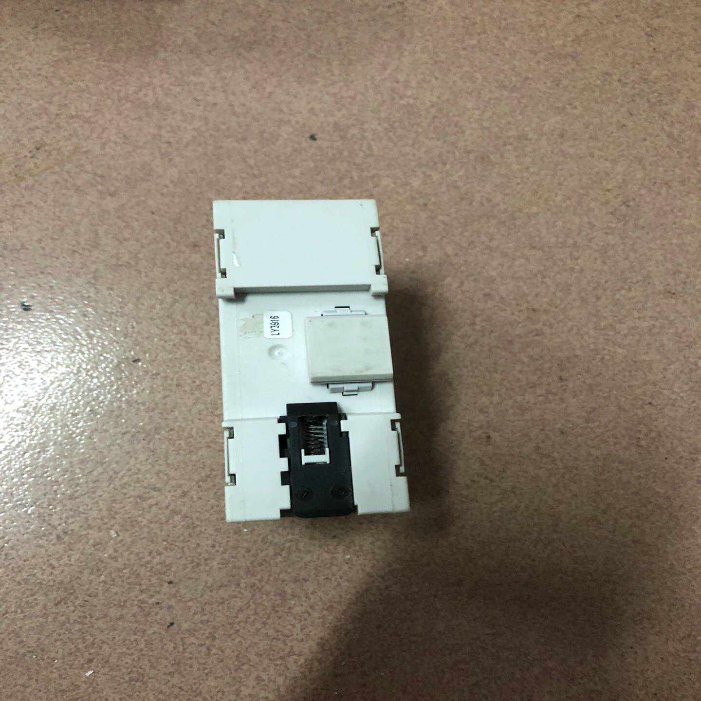 (询价)台湾丰炜VB1-32MT-DL1  PLC。功能正常。