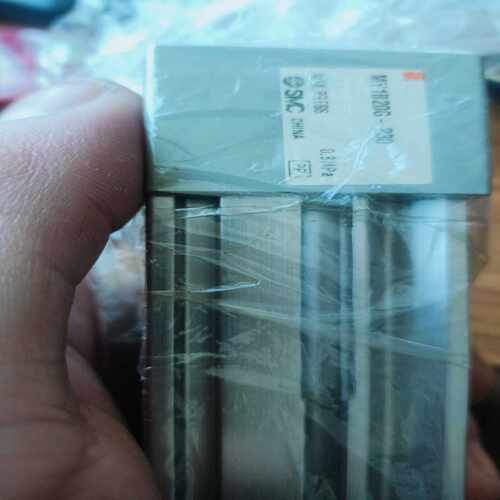 滑台气缸  MY1B20G-230  一个~询价
