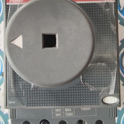 Interruttore Automatico ABB TMAX T2N 160 3P 100A 690V 5060Hz