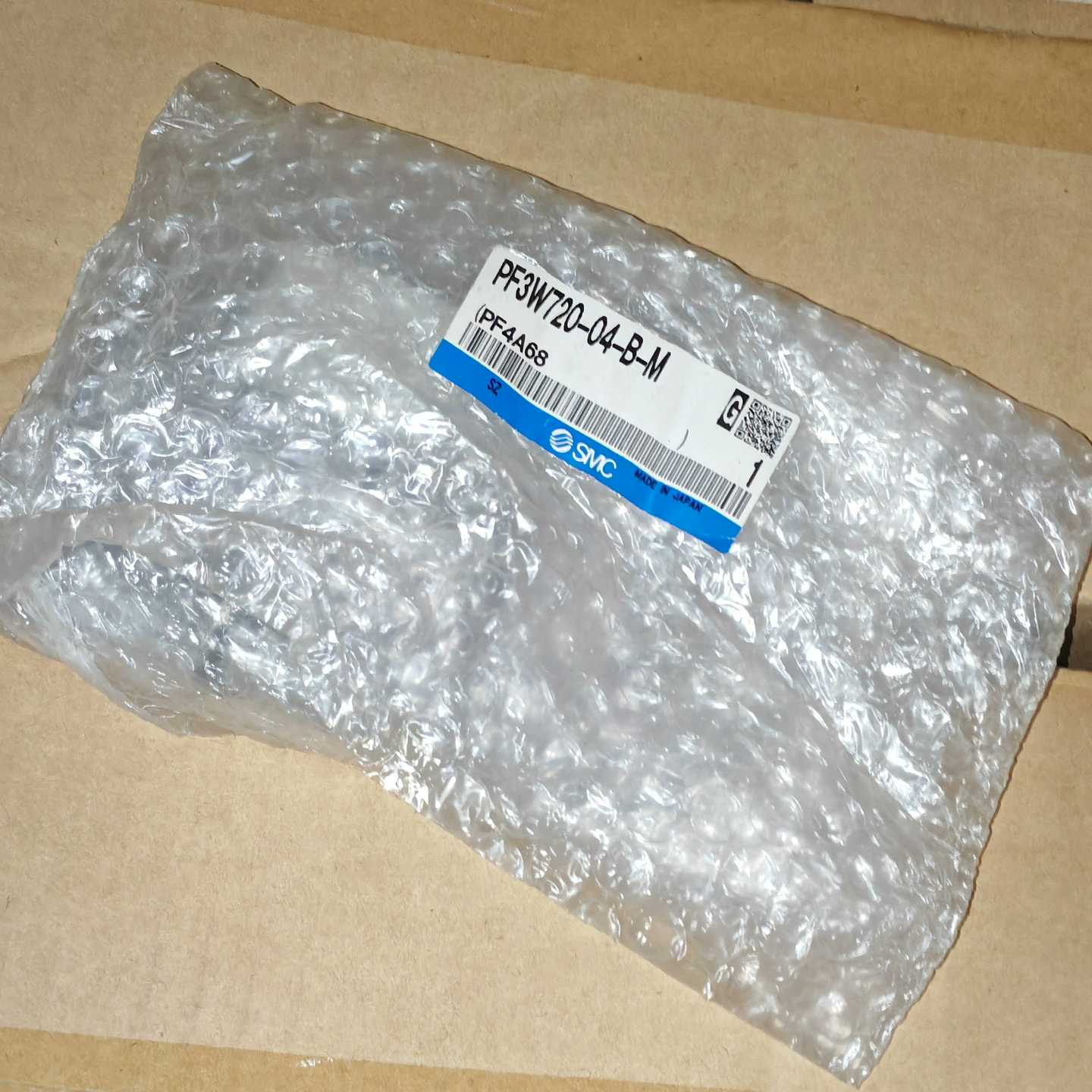 全新日本SMC水流量开关2-16L/min数字式流量计PF3--议价商品