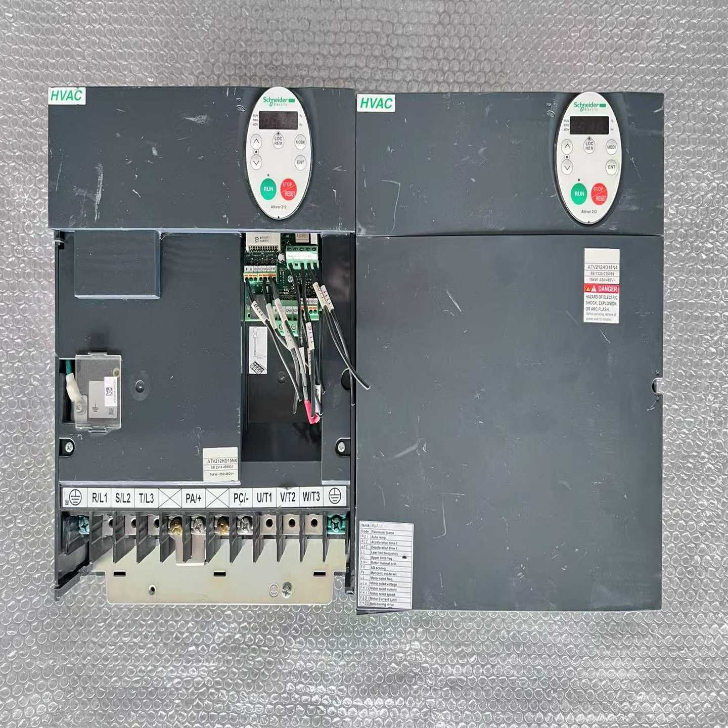 施耐德变频器 ATV212HD15N4，15KW，380V三--议价商品