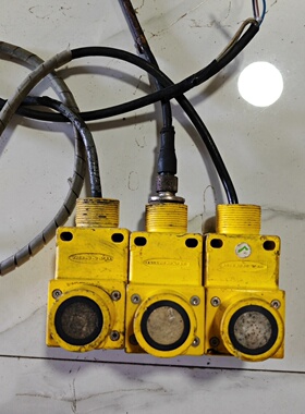 Q45ULIU64BCR 两个--议价商品