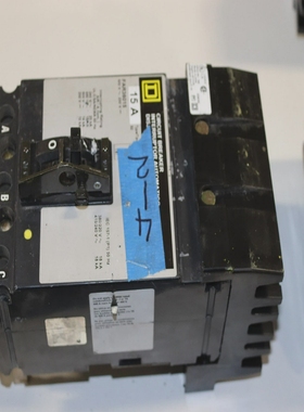 SquareDfar3601515ACIRCUITBREAKER